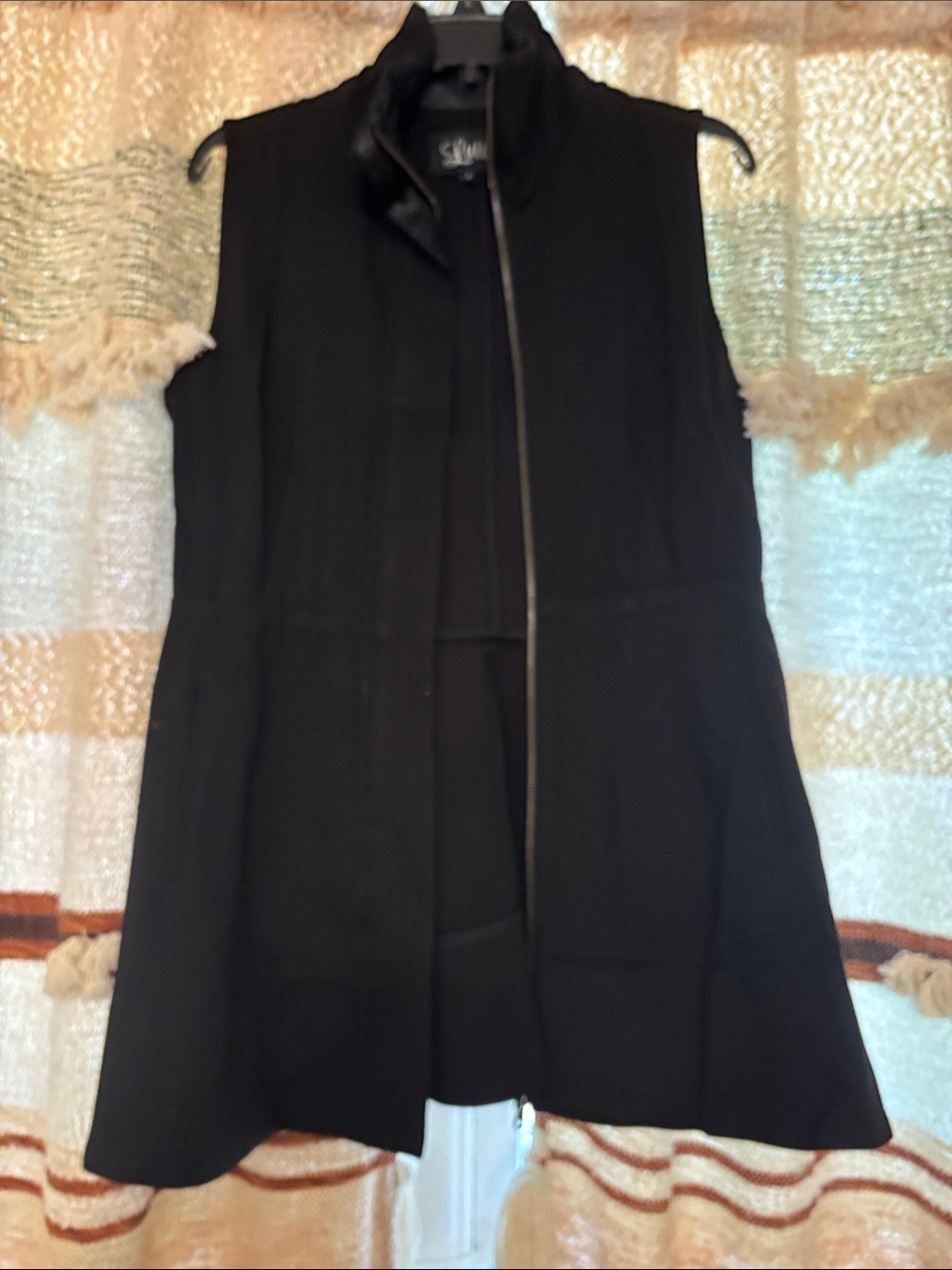 Luii Black Sleeveless Long Vest with Stand Collar